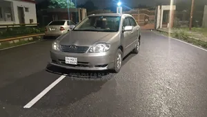 Toyota Corolla 2002 Gold