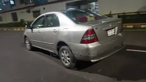 টয়োটা করোল্লা ২০০২ গোল্ড