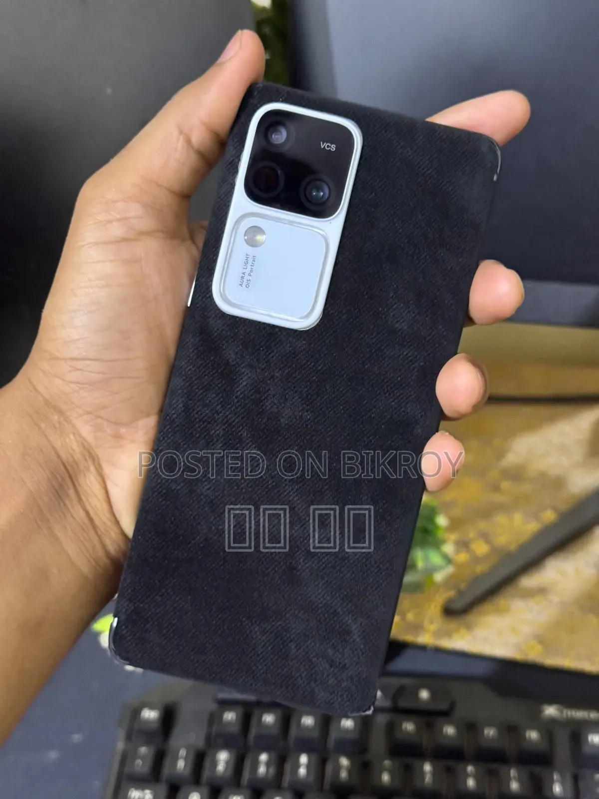 Vivo V30 32 GB Silver