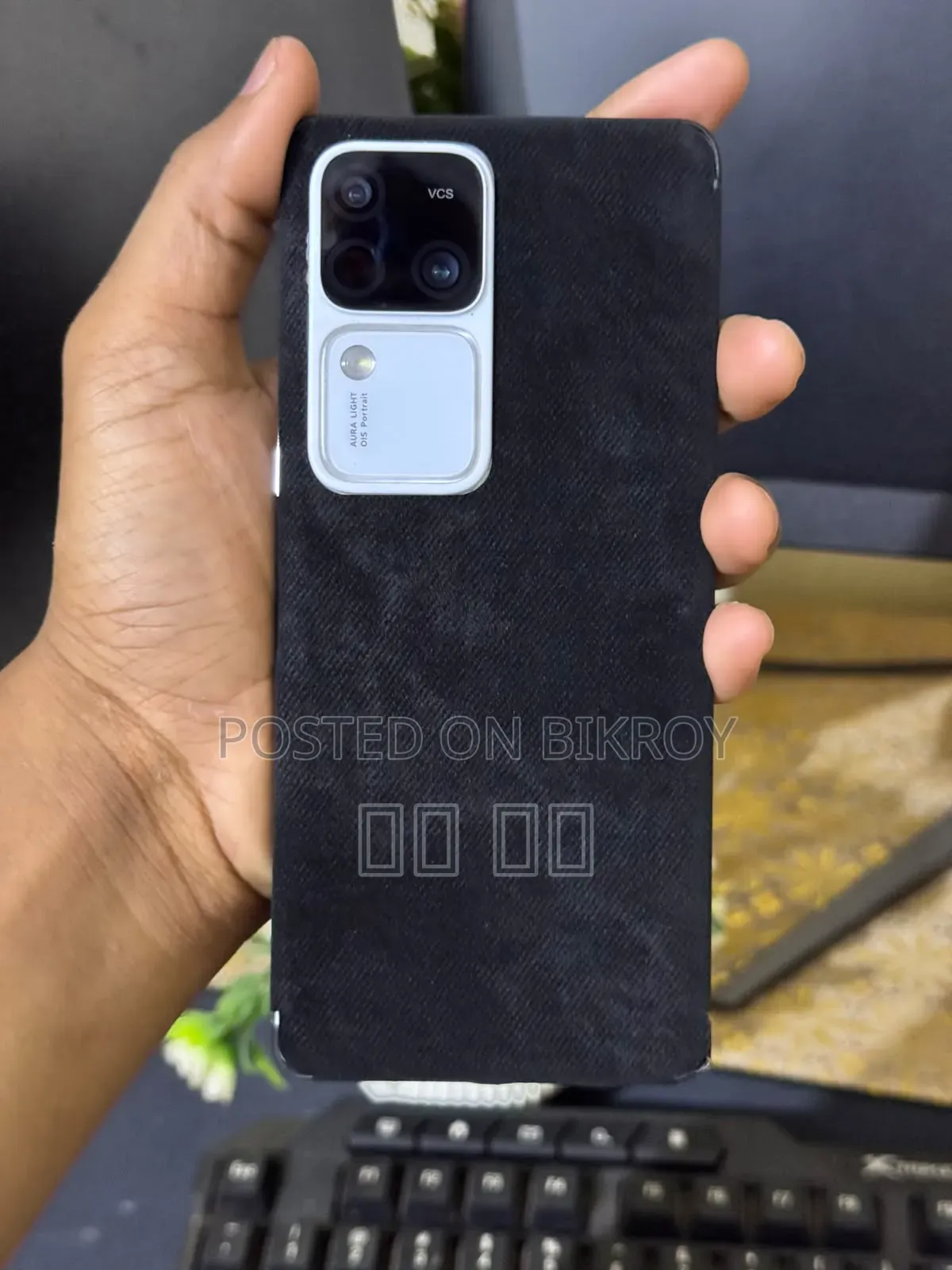 Vivo V30 32 GB Silver