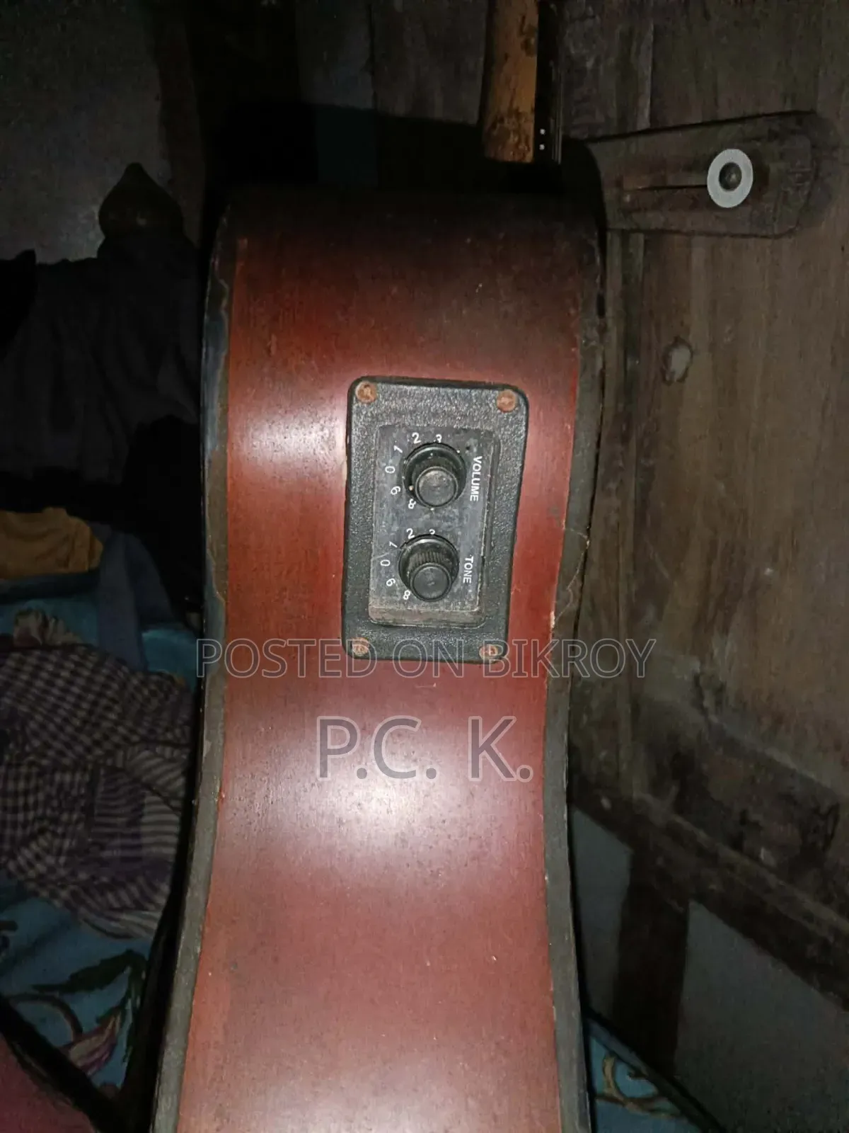 ইয়ামাহা গিটার