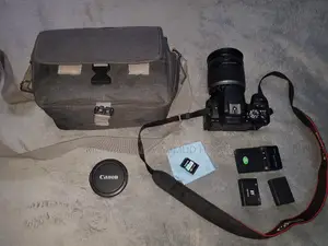 Canon 200D DSLR With 18-200mm Zoom Lens