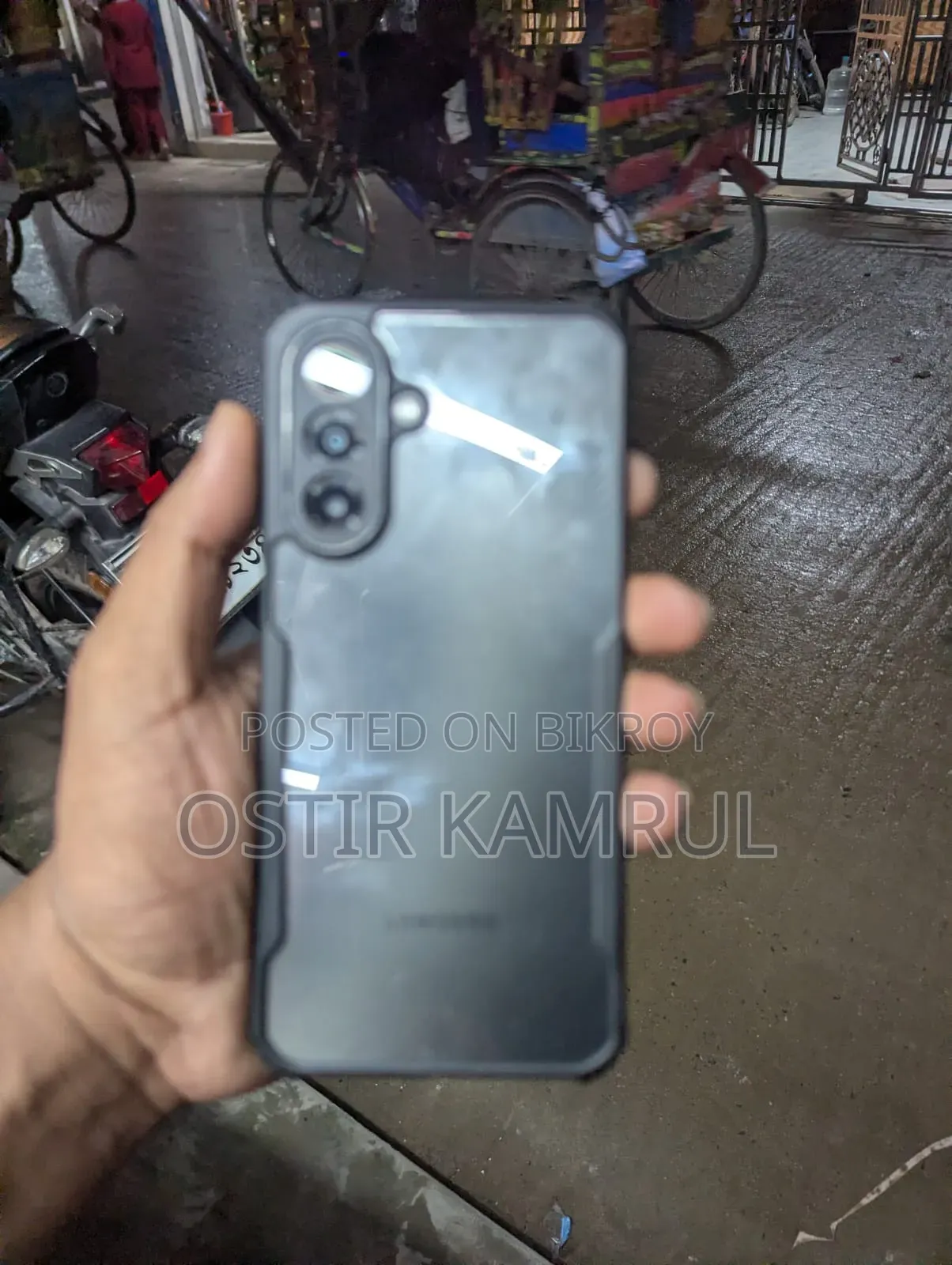 স্যামসাং গ্যালাক্সি এ১৭ ৫জি ১২৮ জিবি ব্ল্যাক
