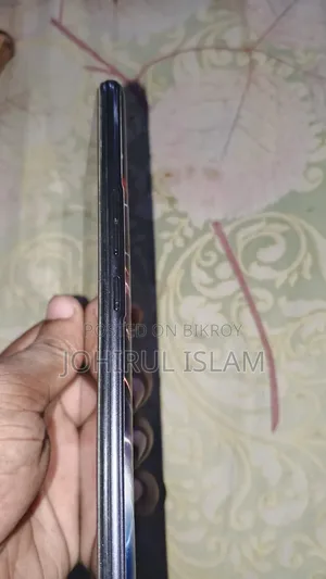 টেকনো স্পার্ক ৬ এয়ার ৬৪ জিবি ব্ল্যাক