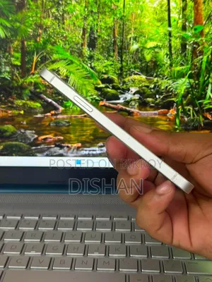অ্যাপল আইফোন ১২ ১২৮ জিবি হোয়াইট