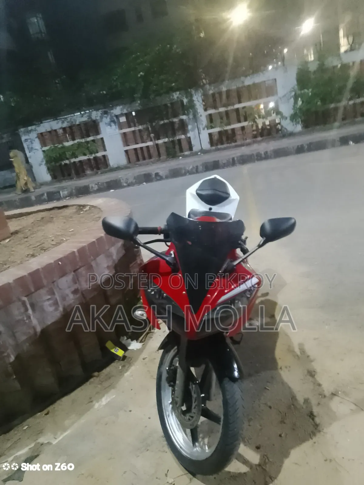 হিরো এক্সট্রিম স্পোর্টস ২০১০ লাল