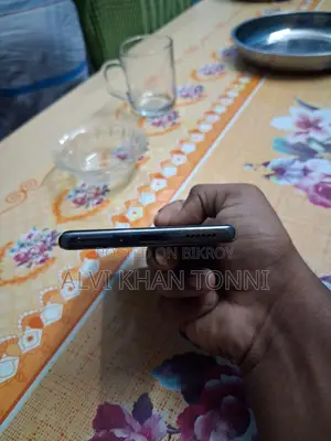 টেকনো ক্যামন ৪০ প্রো ৪জি ২৫৬ জিবি রূপালী