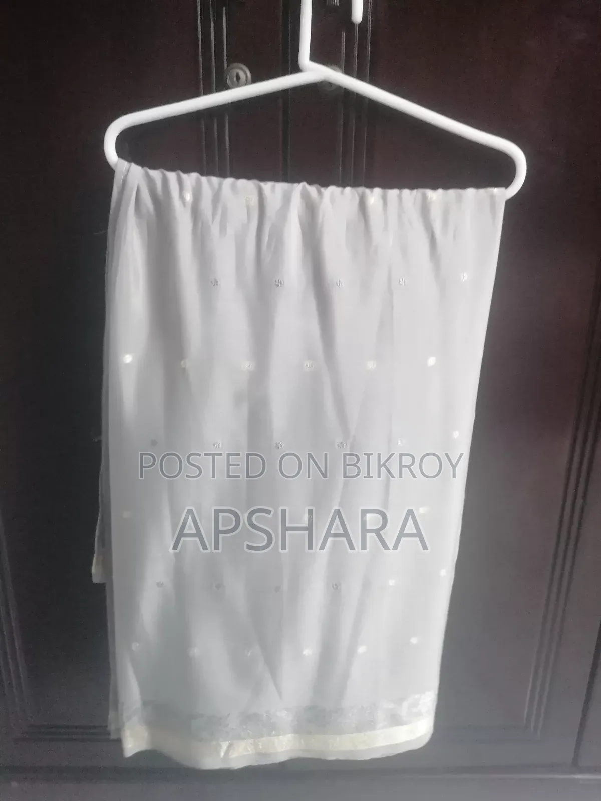 ডার্ক অ্যাশ সিল্ক শাড়ি
