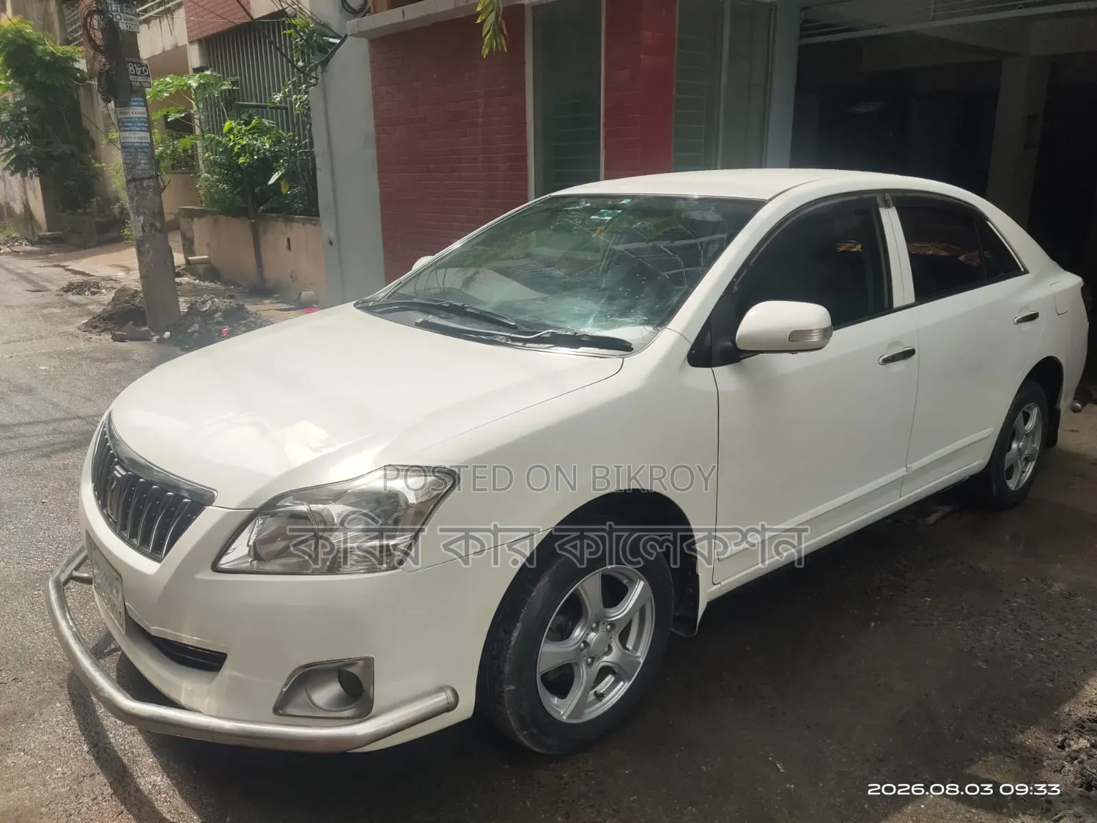 টয়োটা প্রিমিও ২০১২ পার্ল