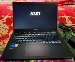 Laptop MSI Modern 14 16GB Intel Core i5 SSD 512GB