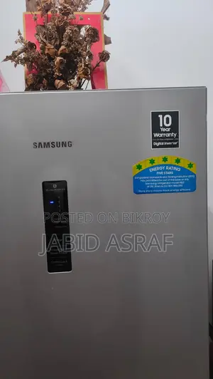 Samsung Refrigerator (Samsung Refrigerator RB21KMFH5SE/D3)