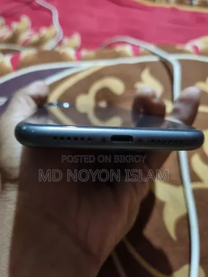 অ্যাপল আইফোন ১১ ৬৪ জিবি ব্ল্যাক