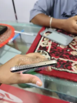 ভীভো ভি২৩ ১২৮ জিবি গোল্ড