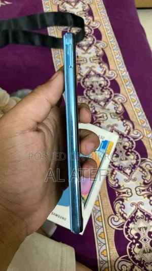 স্যামসাং গ্যালাক্সি এ৩২ ১২৮ জিবি নীল