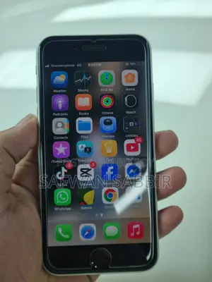 অ্যাপল আইফোন এসই (২০২০) ৬৪ জিবি সাদা