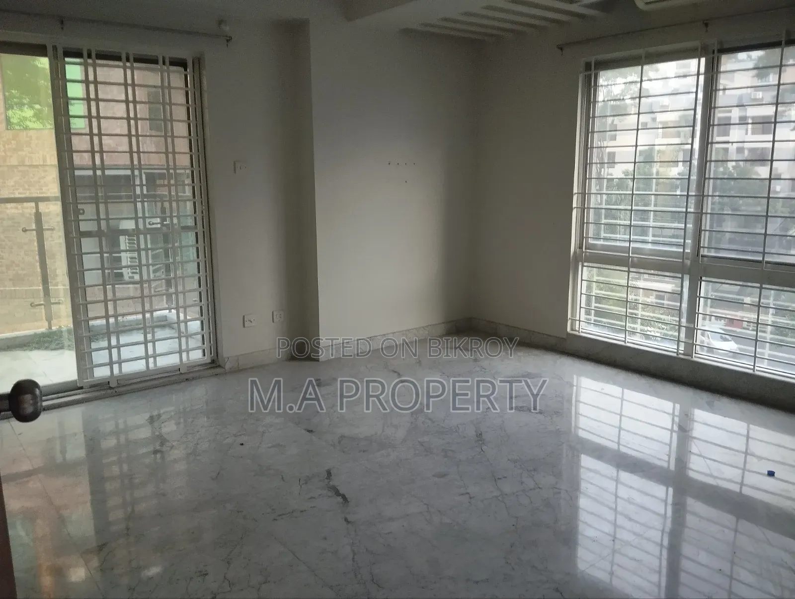 4 Bedroom Apartment in Rangs, Gulshan for Rent