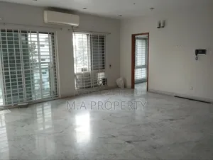 4 Bedroom Apartment in Rangs, Gulshan for Rent