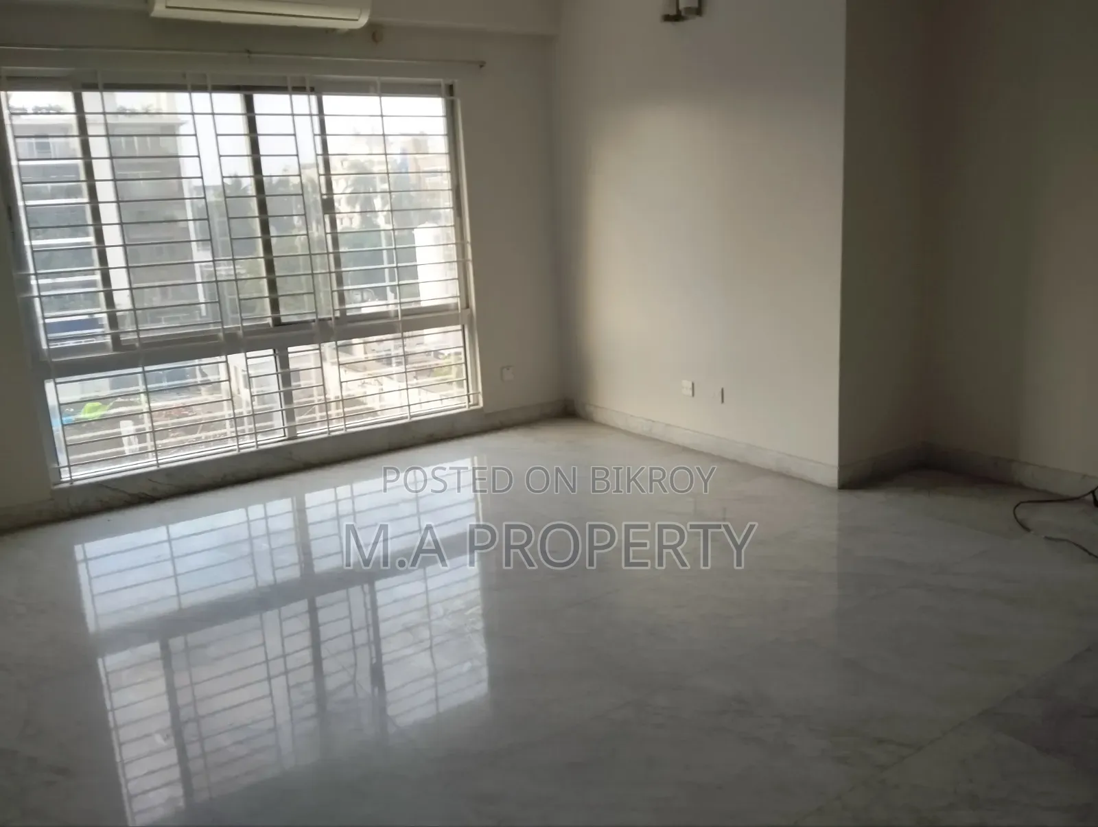 4 Bedroom Apartment in Rangs, Gulshan for Rent