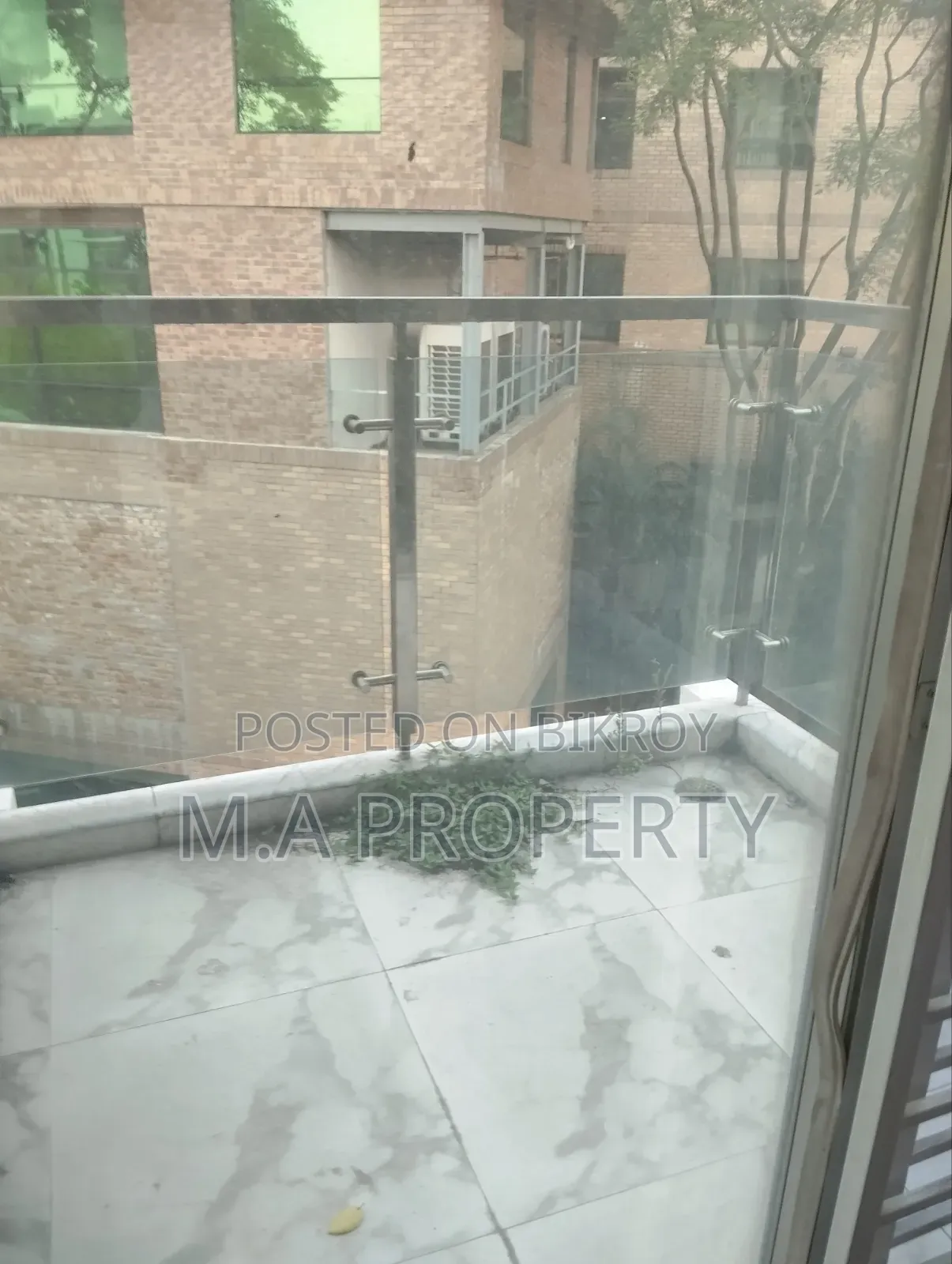 4 Bedroom Apartment in Rangs, Gulshan for Rent