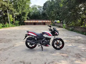 Bajaj Pulsar 150 2023 White