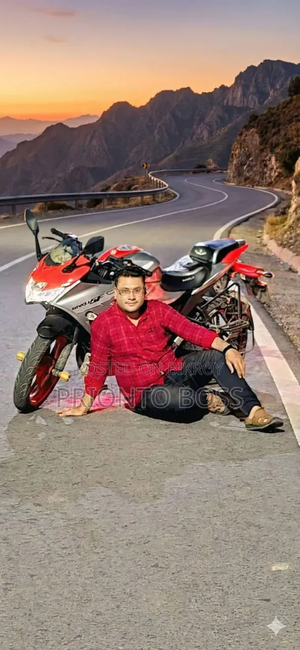 সুজুকি জিক্সার এসএফ ২০২৪ কমলা