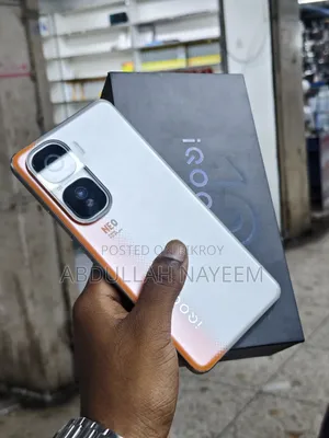 iQOO 256 GB White