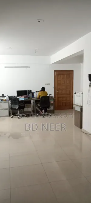 1750 Sq Ft Unfurnished Office for Rent in Banani