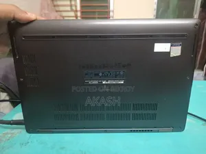 Laptop Dell Latitude 5300 2-in-1 16GB Intel Core i5 SSD 500GB
