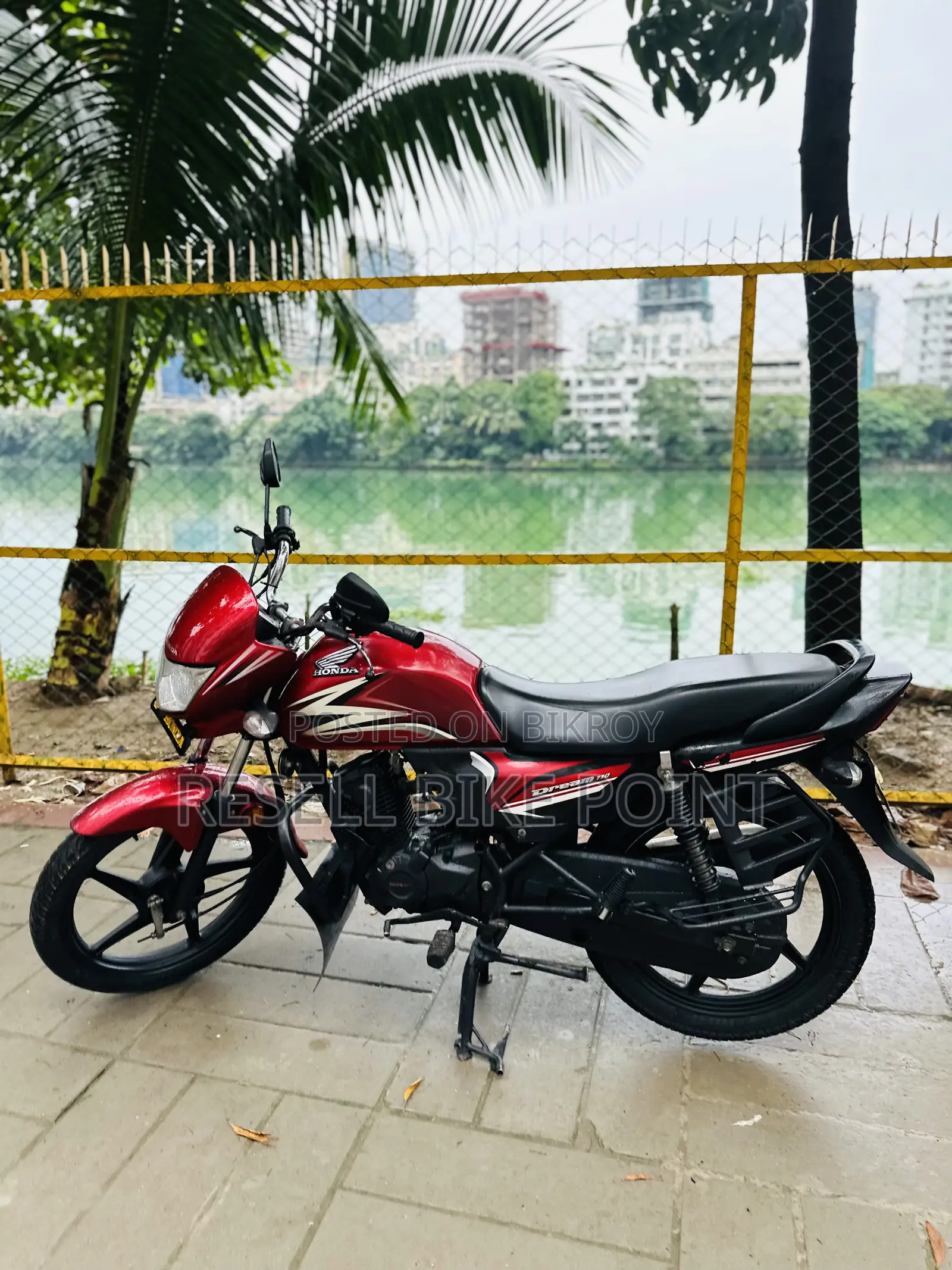 Honda Dream Neo 2022 Red