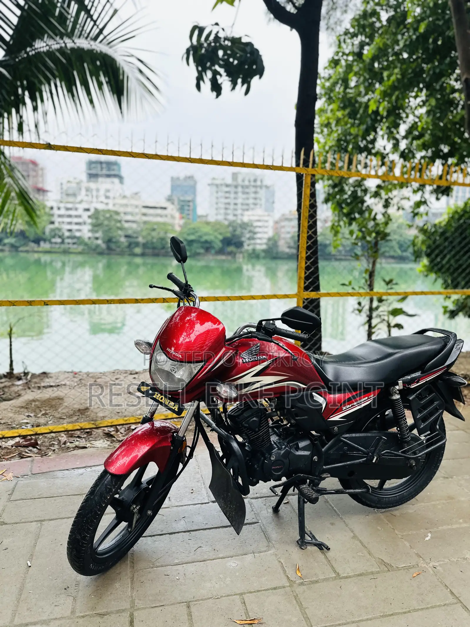Honda Dream Neo 2022 Red