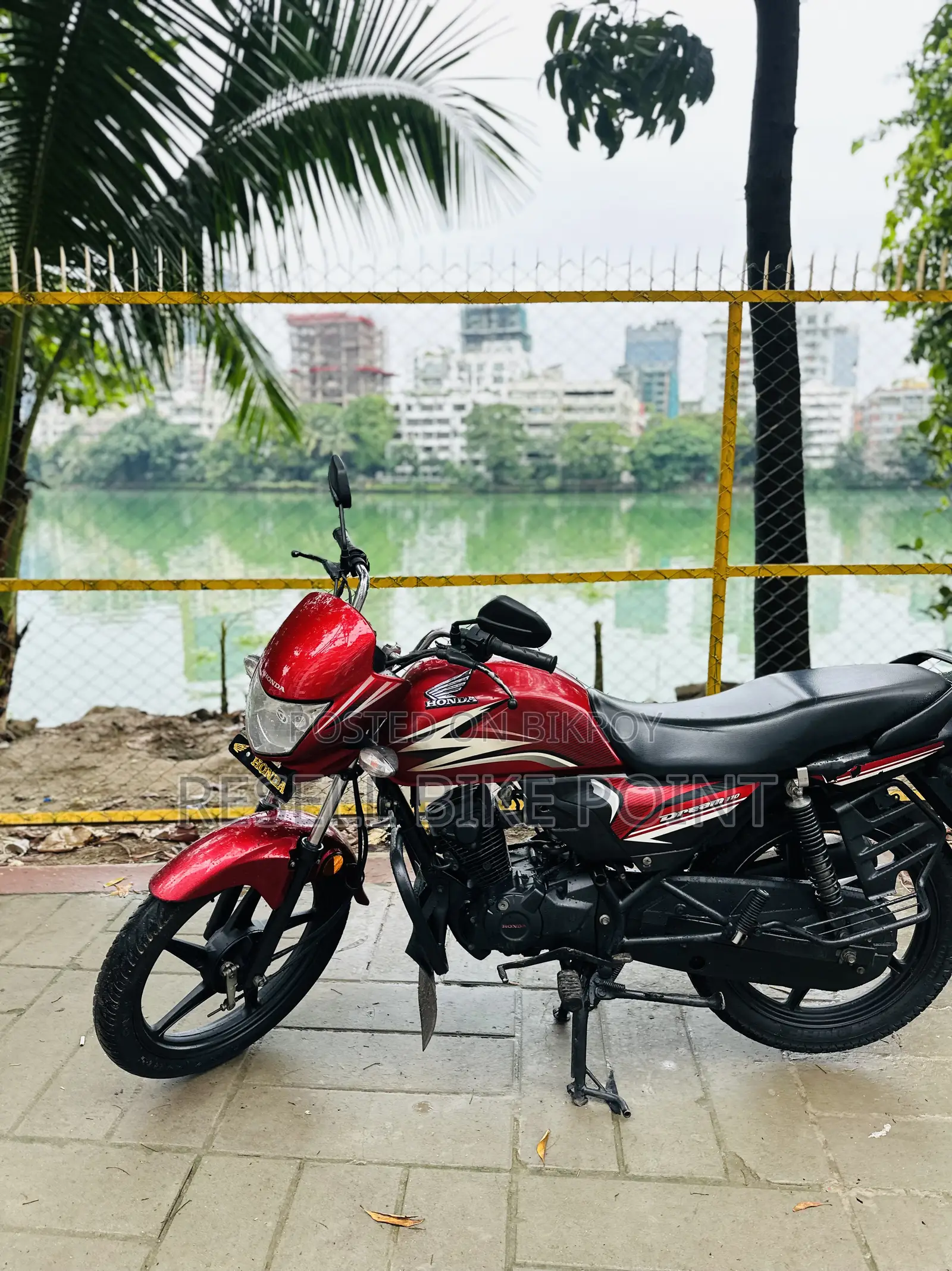 Honda Dream Neo 2022 Red