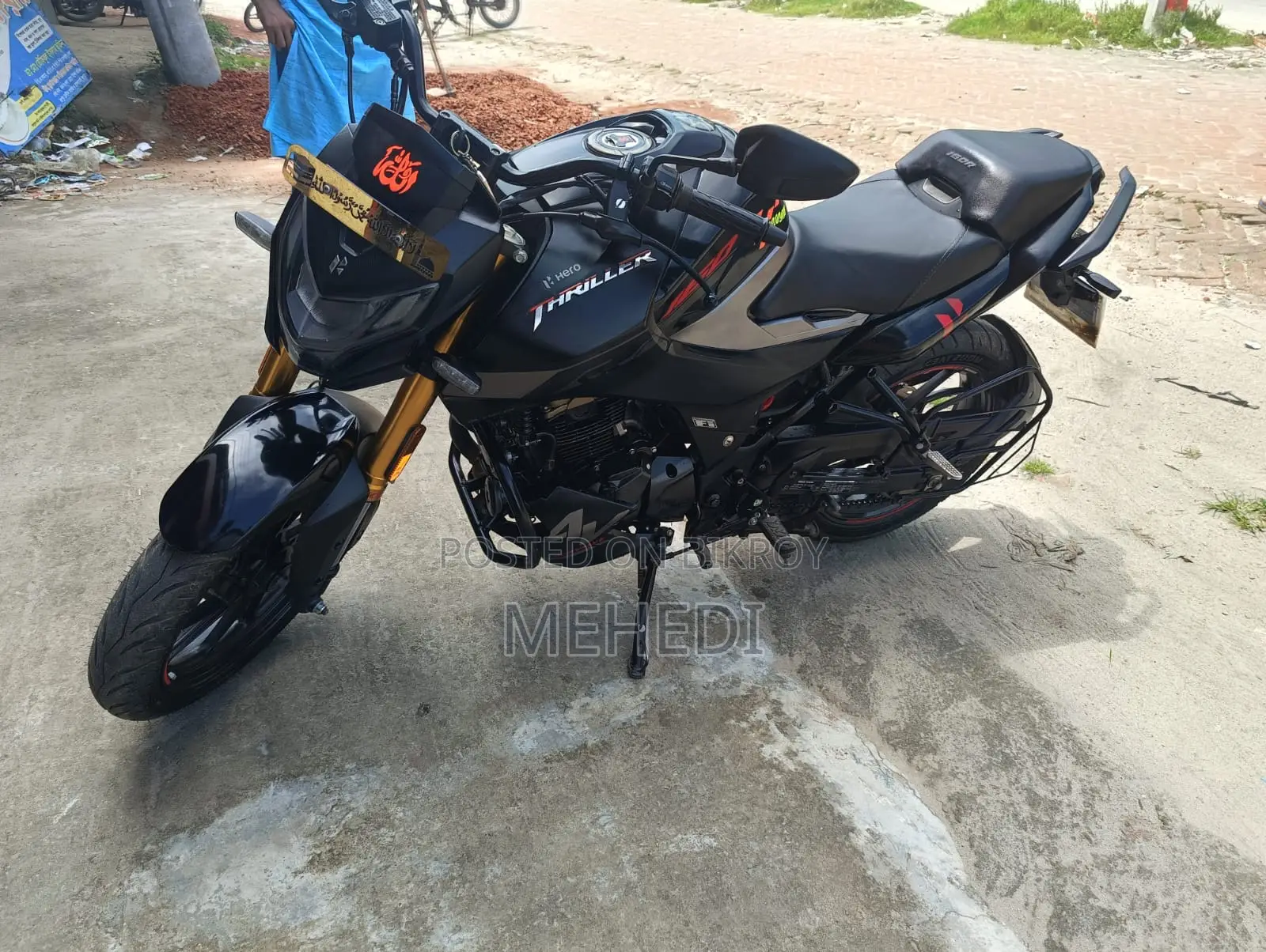 New Hero Thriller 160R 4V 2024 Black