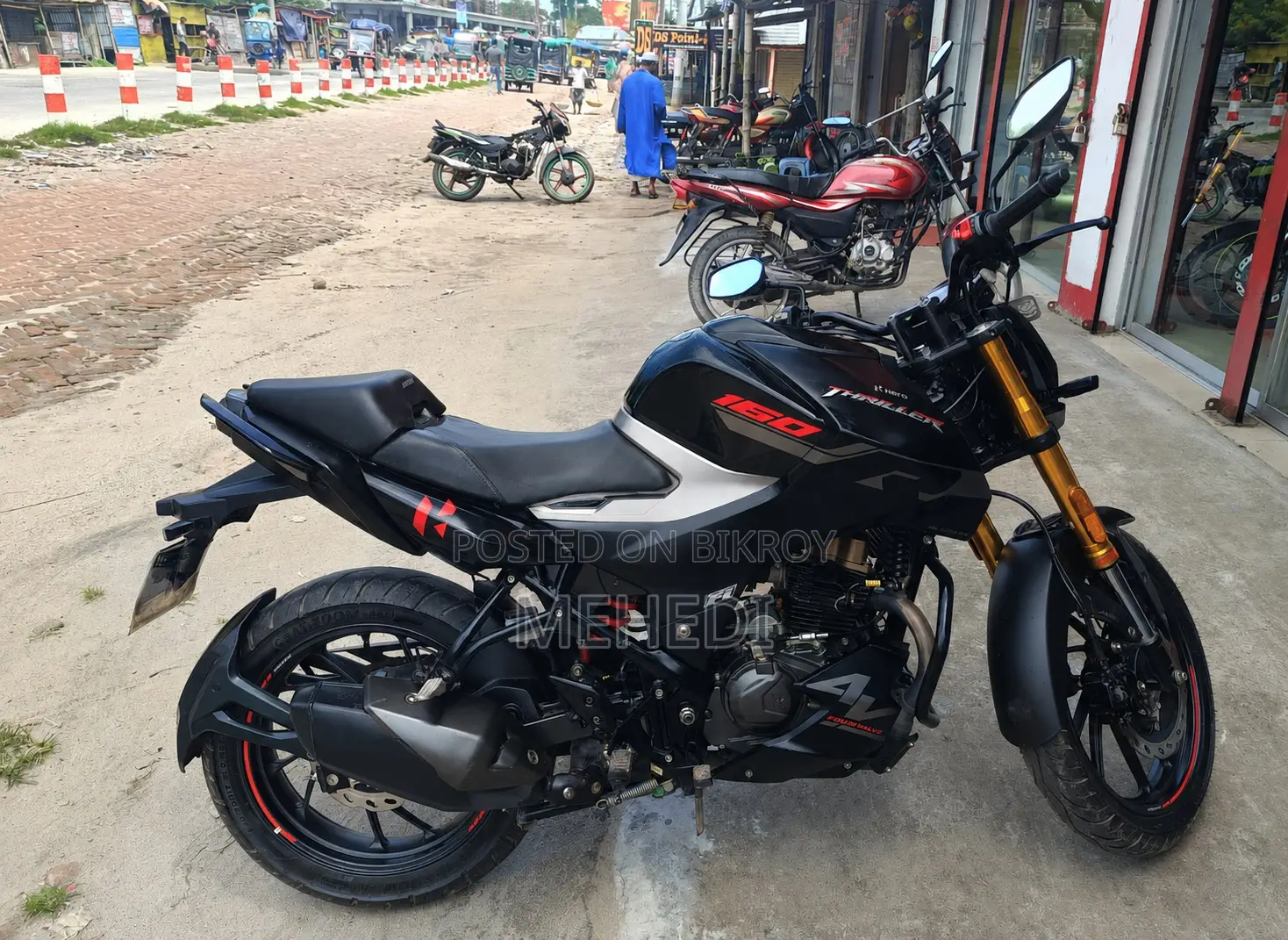 New Hero Thriller 160R 4V 2024 Black