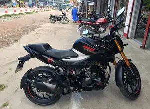 New Hero Thriller 160R 4V 2024 Black