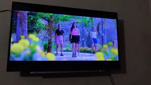 40" Toshiba Smart TV