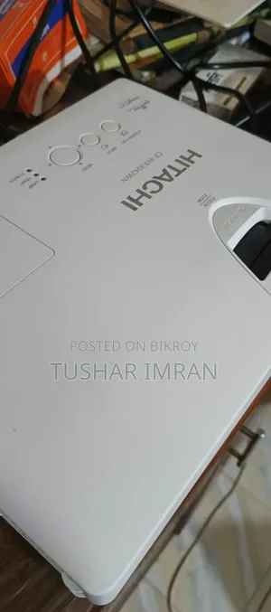 হিটাচি প্রজেক্টর