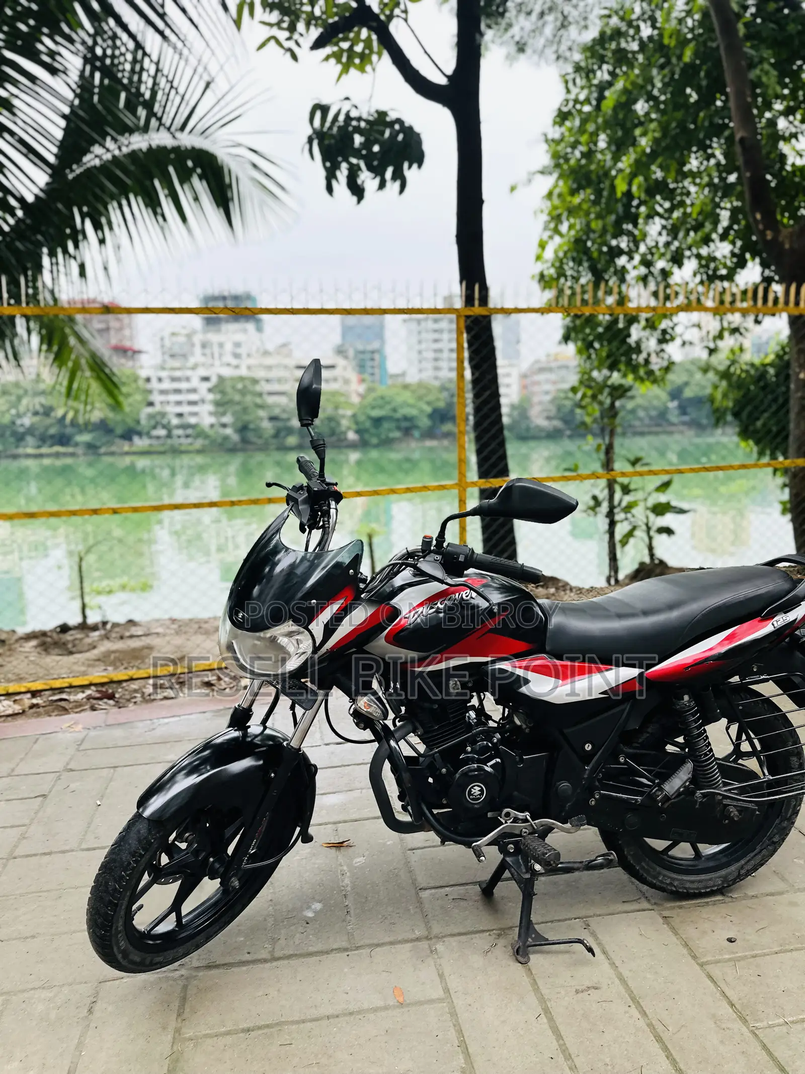 Bajaj Discover 125 2022 Black