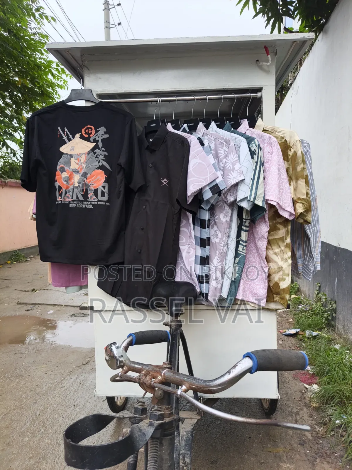স্টাইলিশ কাপড়ের ভ্যান — ব্যবসার জন্য প্রস্তুত, সম্পূর্ণ ইউনিক ডিজাইন!