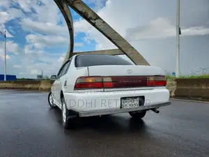 Toyota Corolla Automatic 1995 White