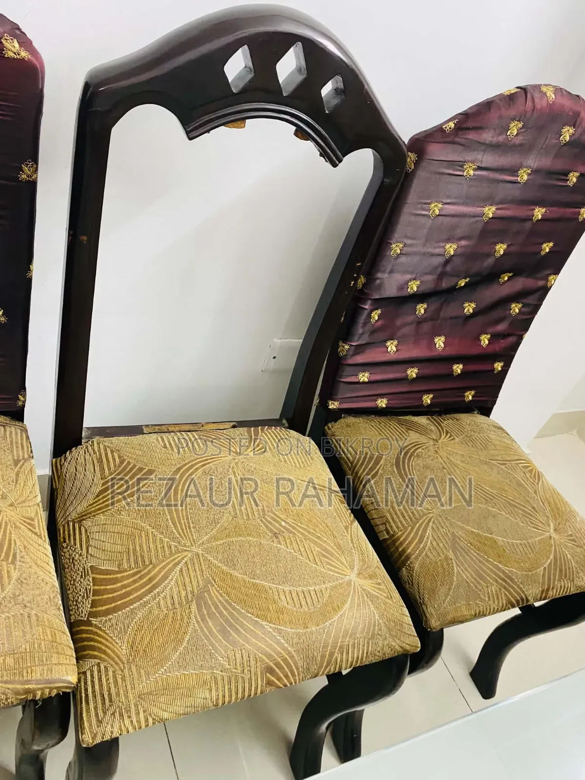 ৫টি চেয়ারসহ ডাইনিং টেবিল