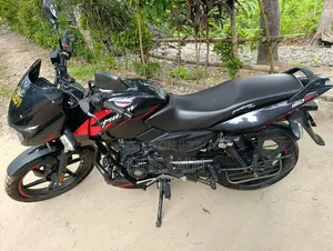 নিউ বাজাজ এভেঞ্জার ১৫০ স্ট্রিট ২০২৫ ব্ল্যাক