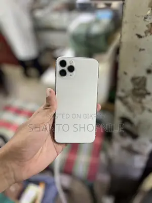 অ্যাপল আইফোন ১১ প্রো ২৫৬ জিবি হোয়াইট