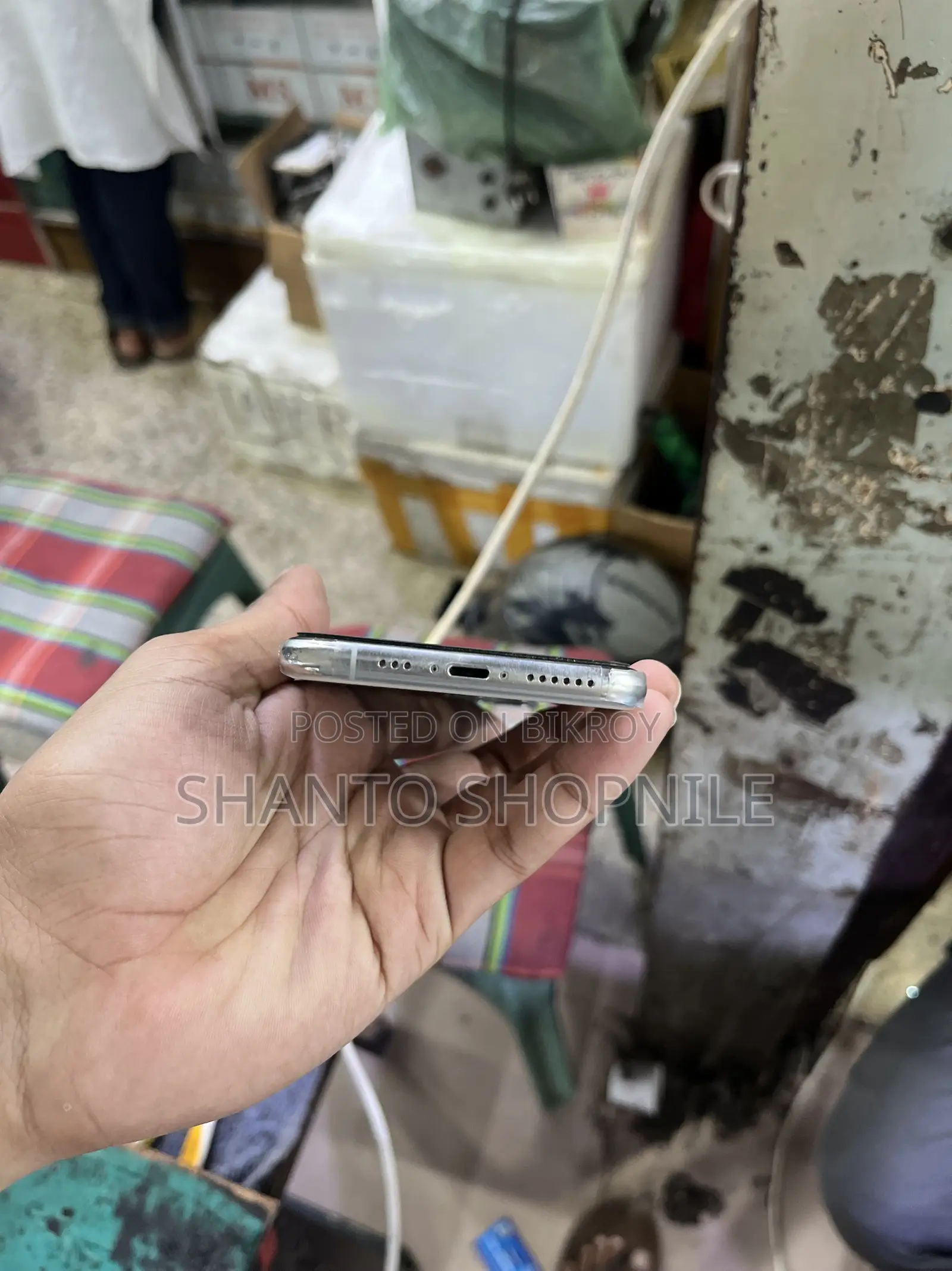 অ্যাপল আইফোন ১১ প্রো ২৫৬ জিবি হোয়াইট