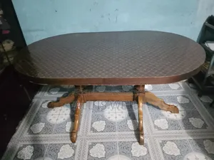 খাবার টেবিল বিক্রি হবে