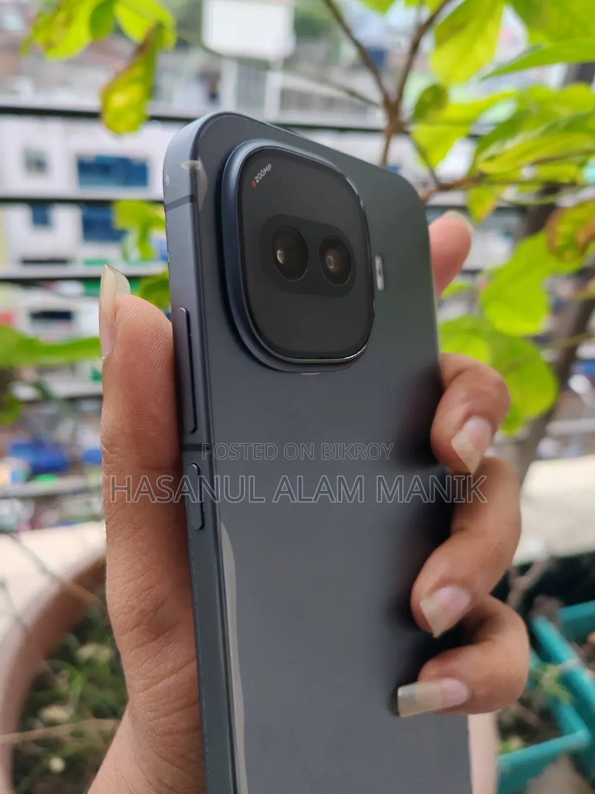 আইকিউওও ১১ ২৫৬ জিবি কালো