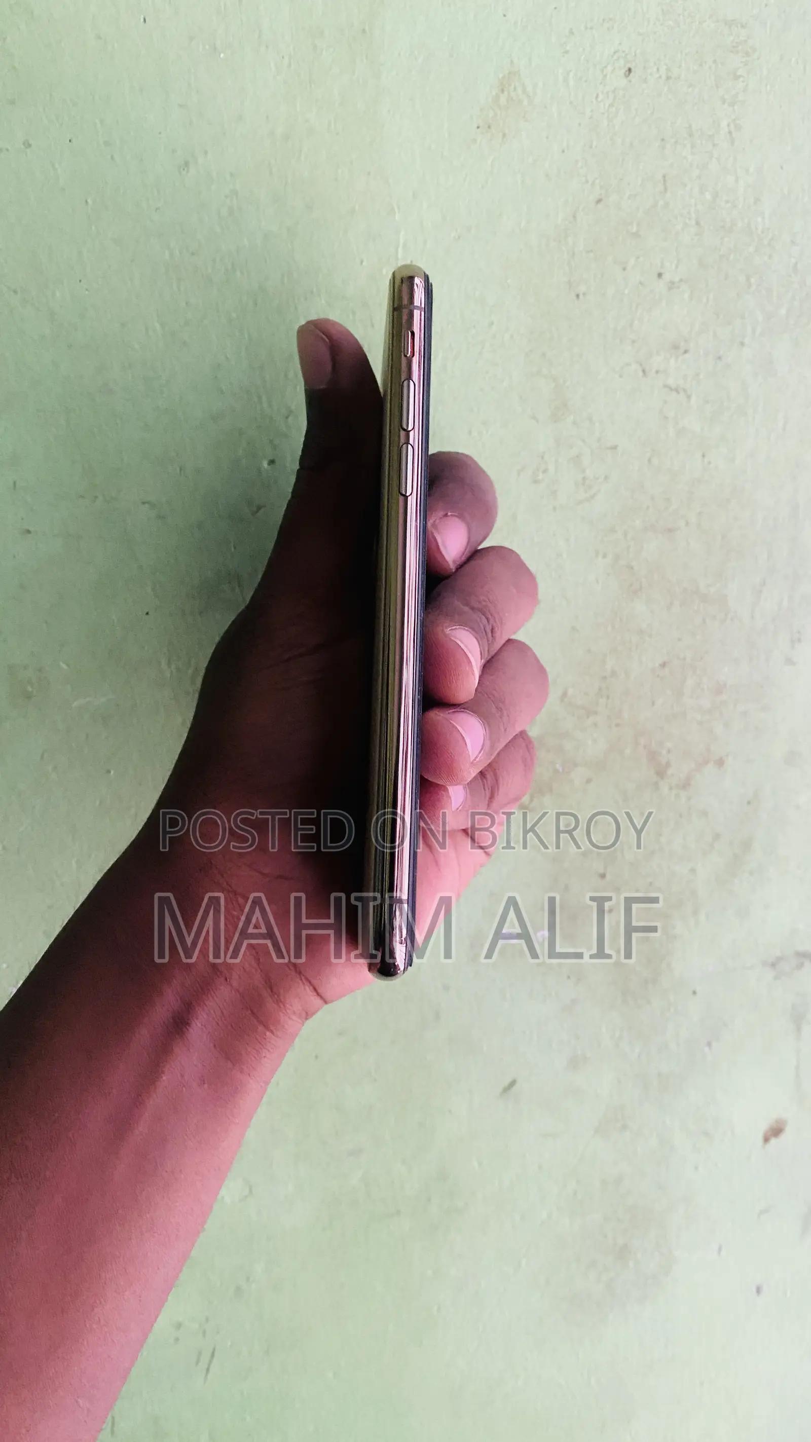 অ্যাপল আইফোন এক্সএস ৬৪ জিবি গোল্ড