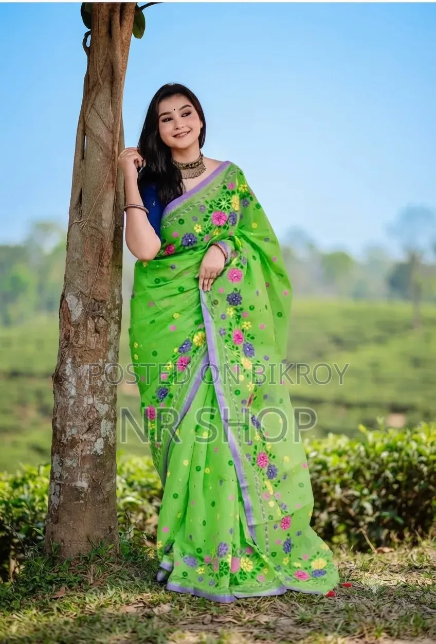 প্রিমিয়াম সেমি মসলিন শাড়ি – ব্লাউজ পিসসহ