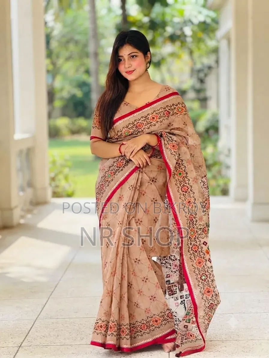 প্রিমিয়াম সেমি মসলিন শাড়ি – ব্লাউজ পিসসহ
