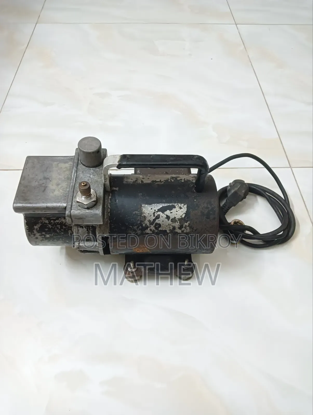 এসি/রেফ্রিজারেশন ভ্যাকুয়াম পাম্প (Robinair)