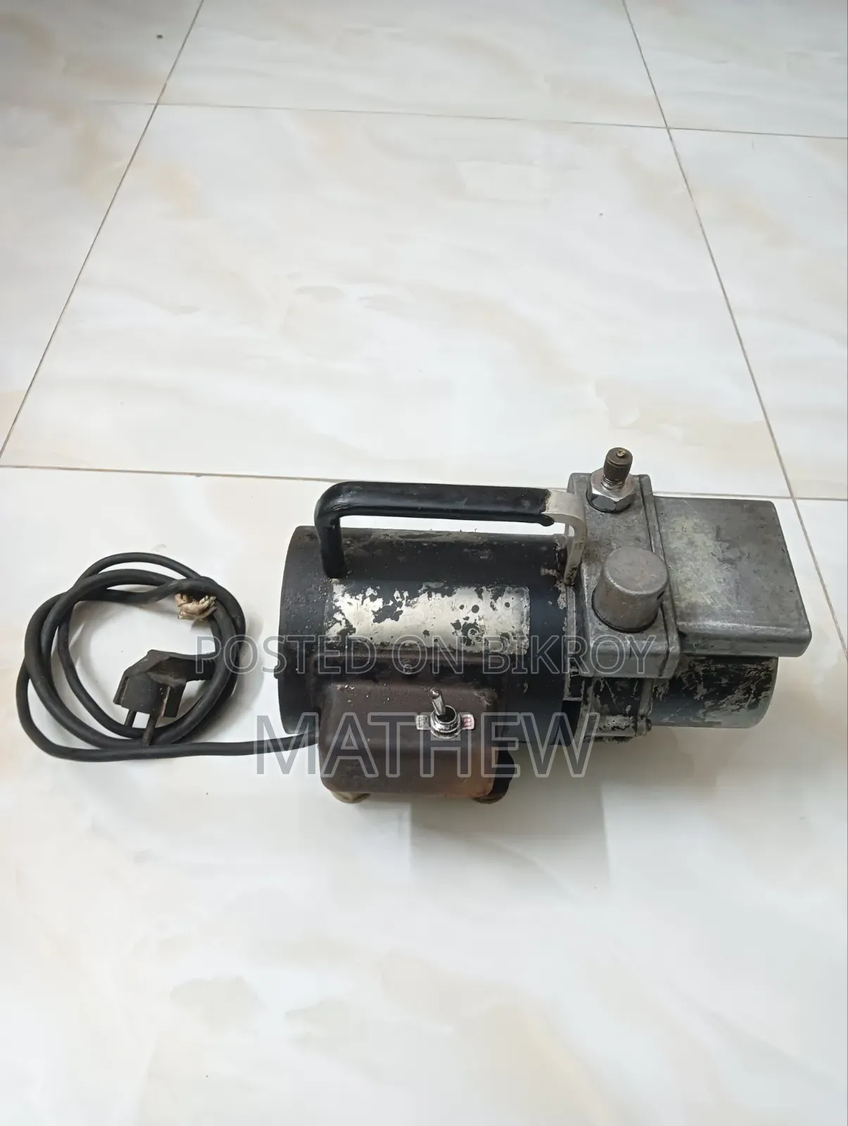 এসি/রেফ্রিজারেশন ভ্যাকুয়াম পাম্প (Robinair)